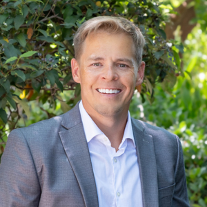 headshot of Eric Bohnenkamp