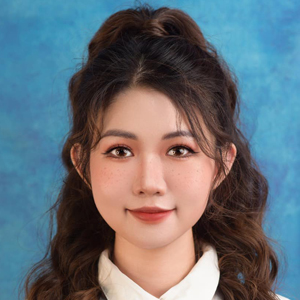 headshot of Ha Thu Hoang